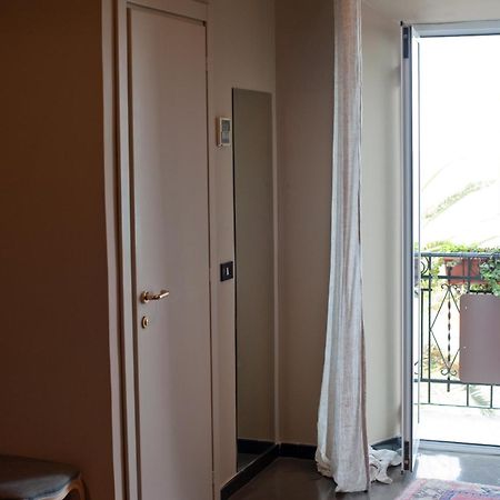 Hotel Italia นอลี ห้อง รูปภาพ
