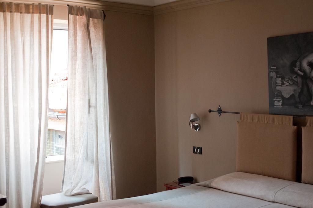Hotel Italia นอลี ห้อง รูปภาพ